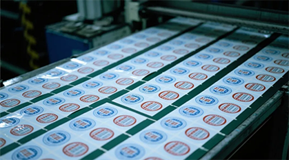 Ce contrôleur laser ouvre de nouvelles possibilités pour la découpe laser.